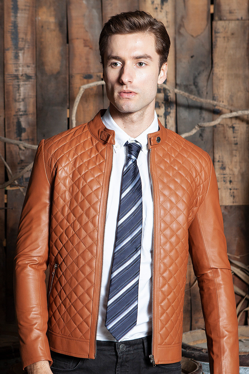 MATRIX可可色凌紋皮外套