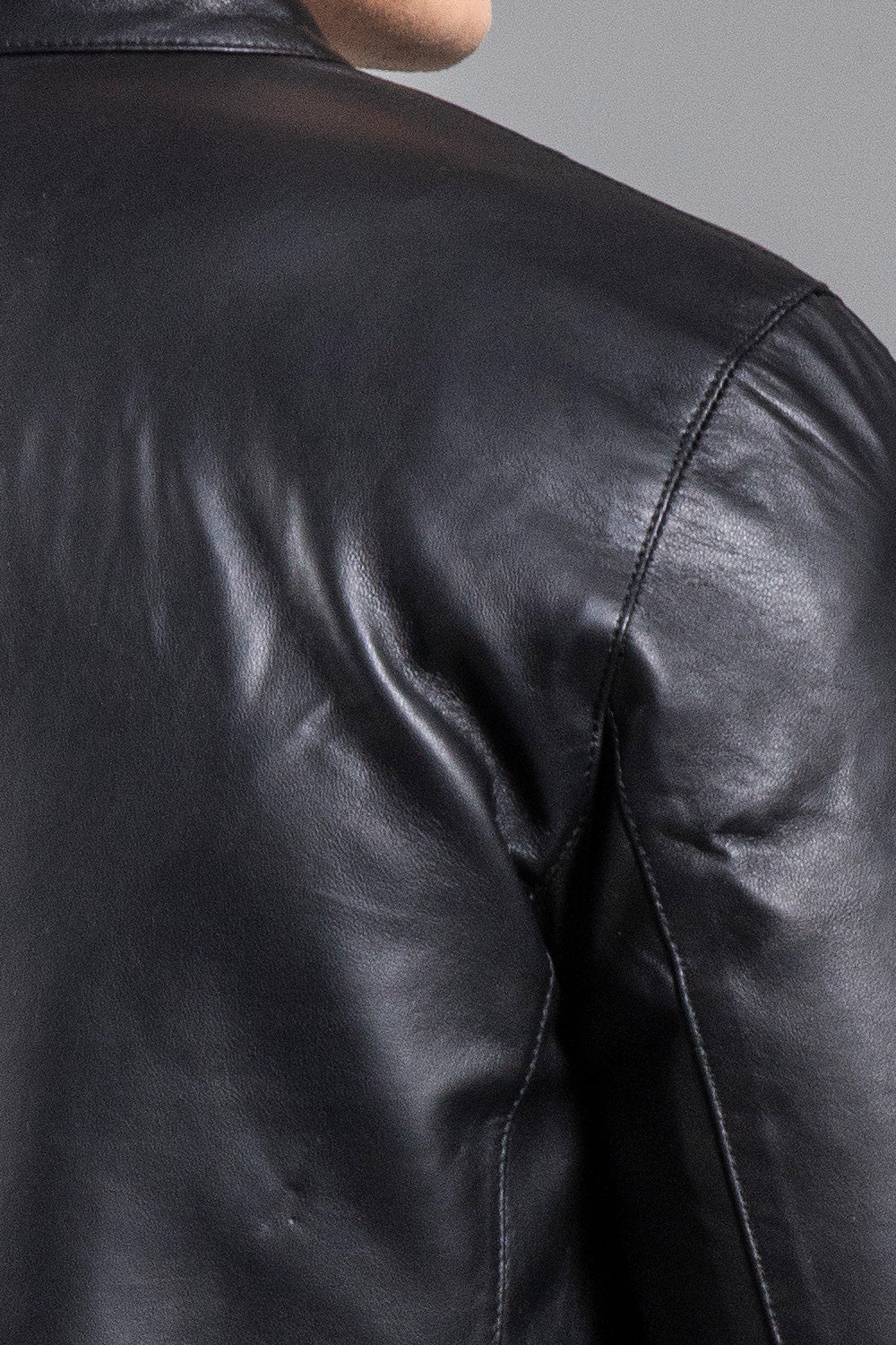 HACK 黑色經典立領皮外套