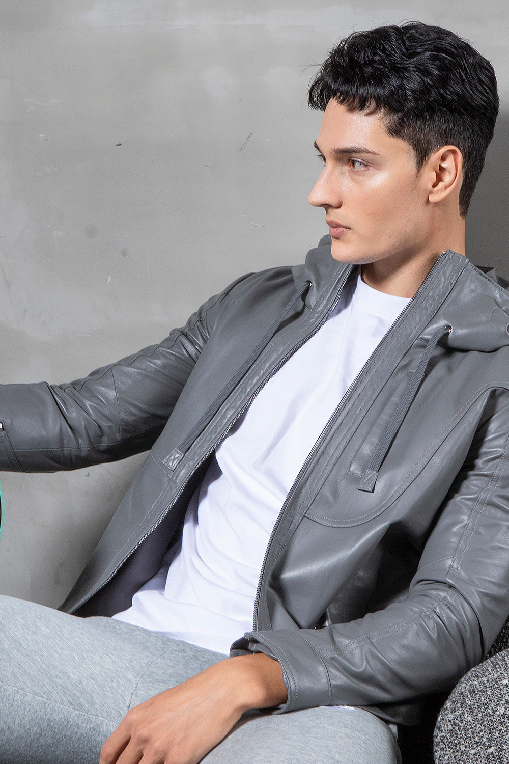 HOOD淺灰裝飾帽款皮外套