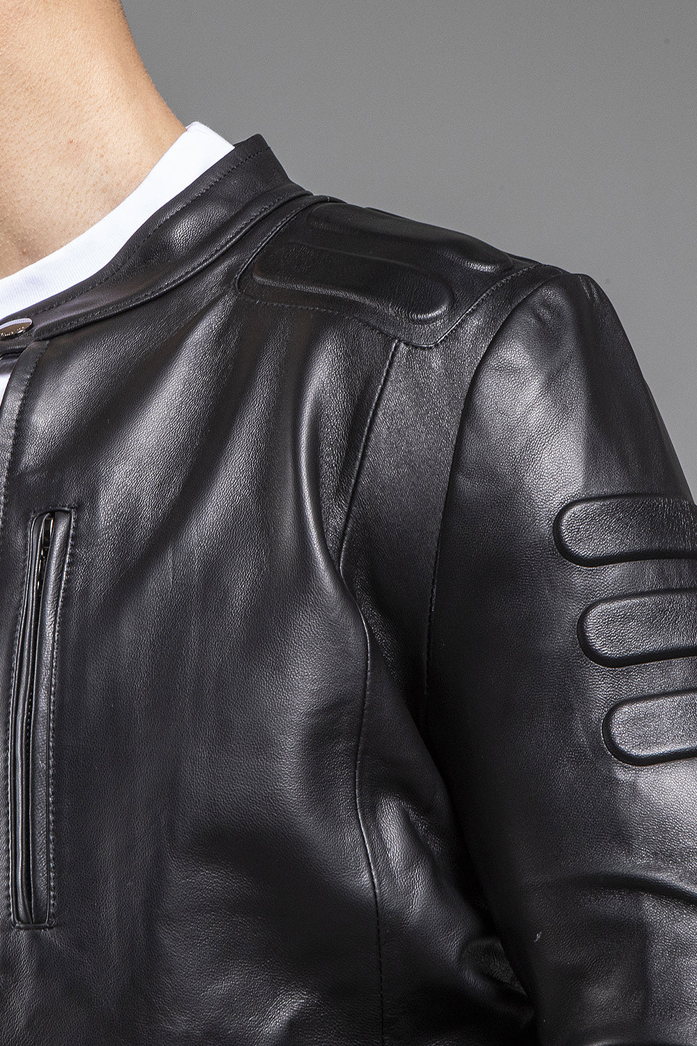 RACER 黑色肩甲款皮外套