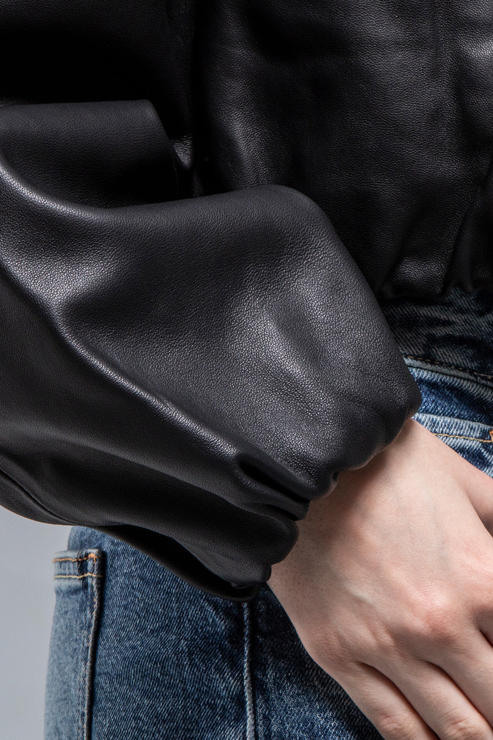 DOPE 寬鬆版皮外套