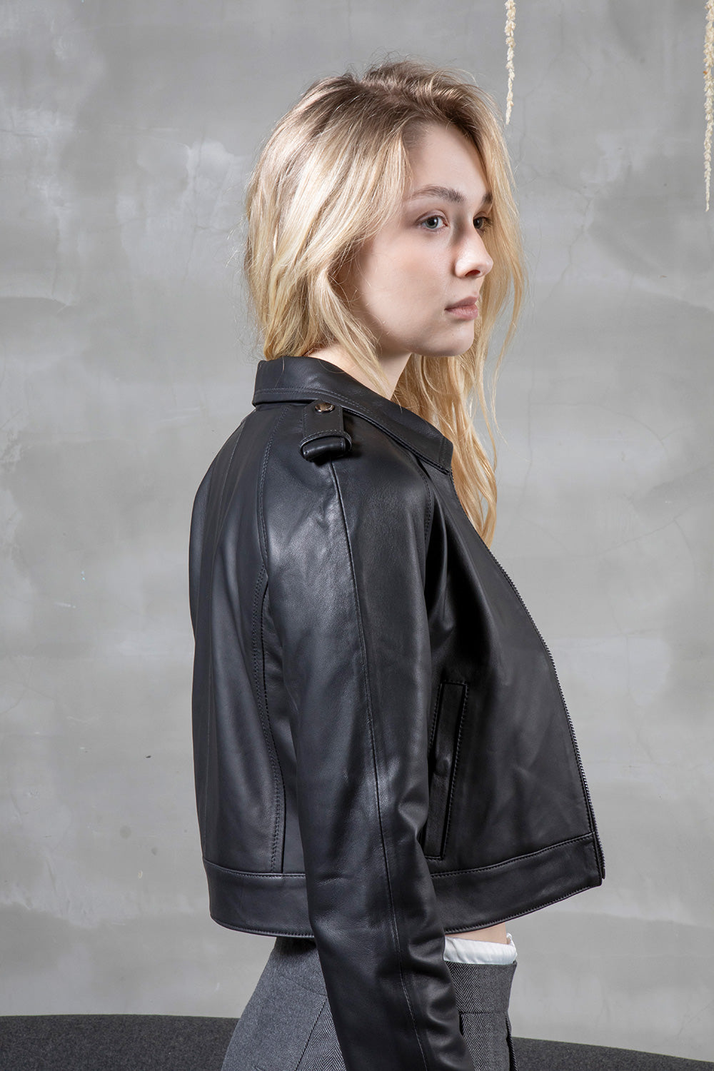 NCollar短版羊皮外套