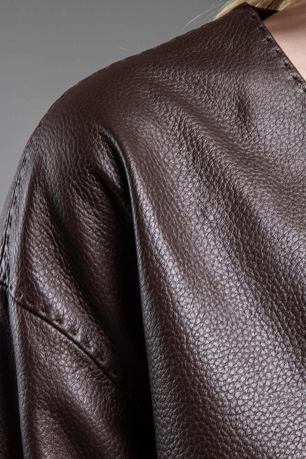 WIND寬鬆版荔枝紋皮外套