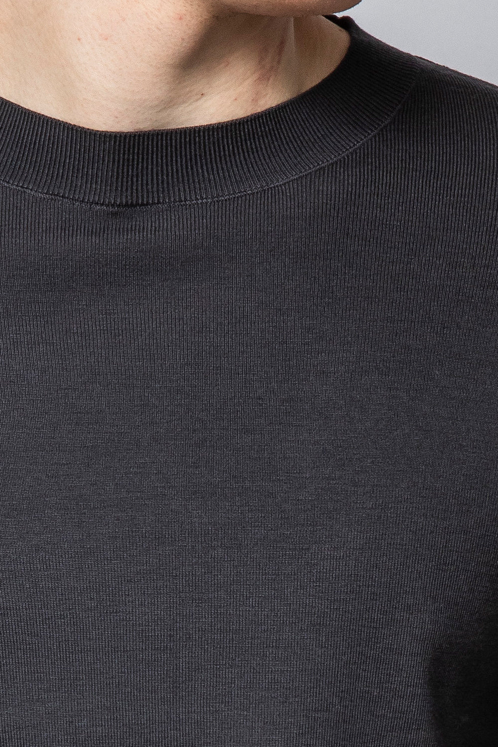 WOOD 深灰色伸士毛衣