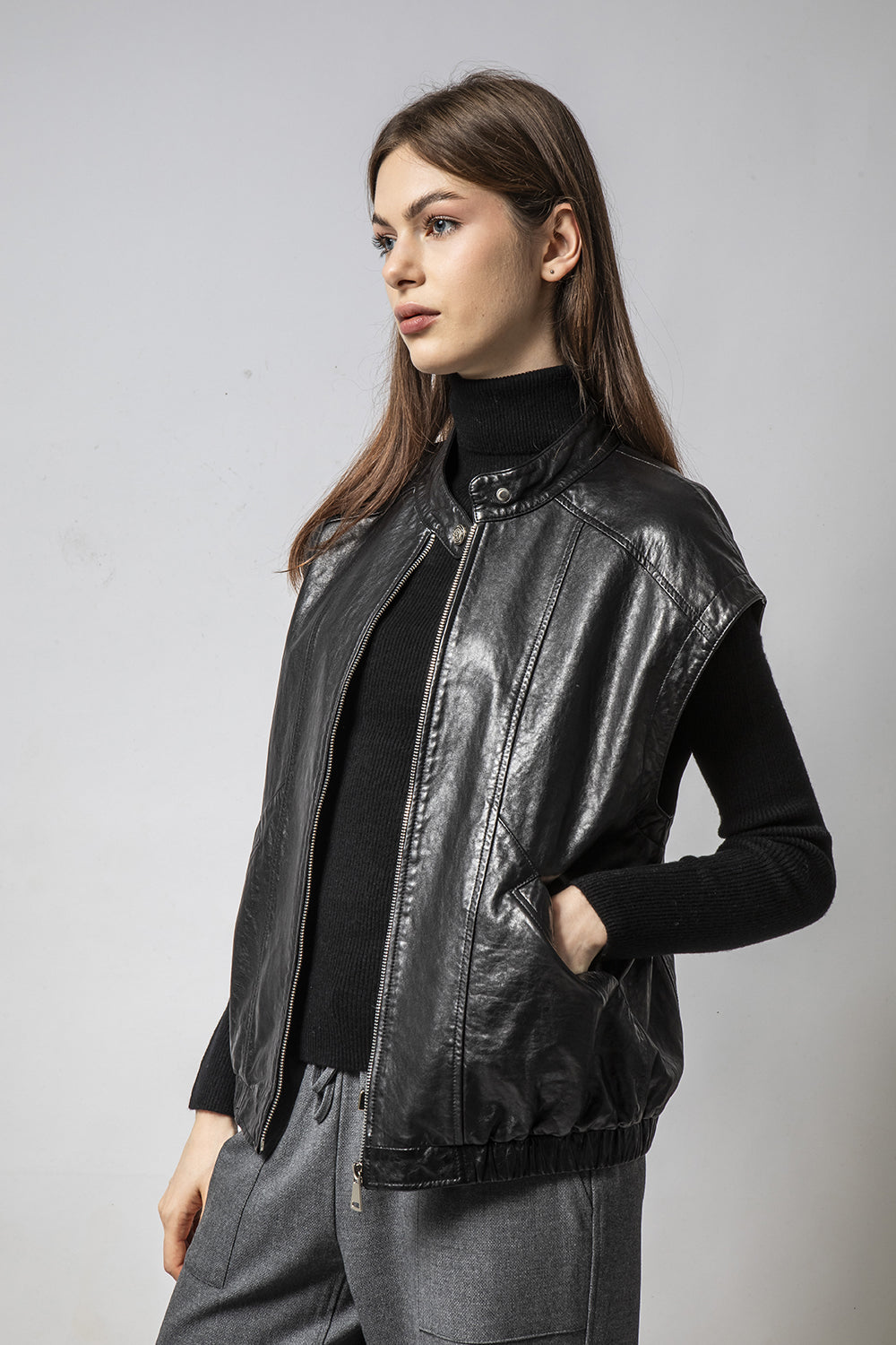 PLAY黑色背心款皮外套